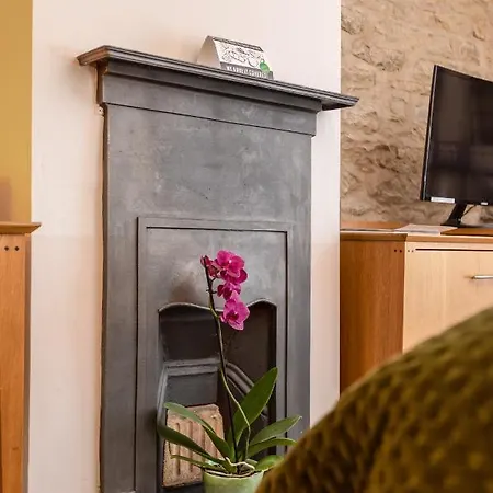 The Black Swan Pickering