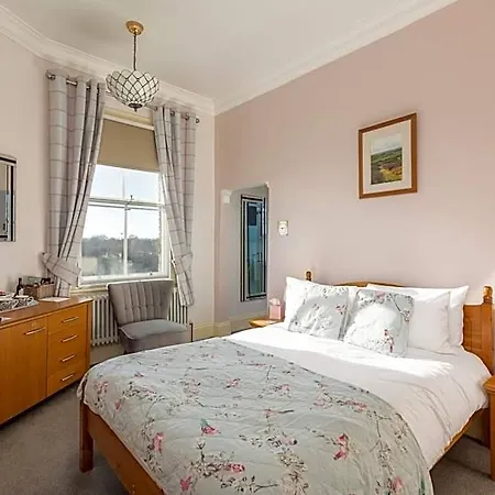 The Black Swan 3* Pickering