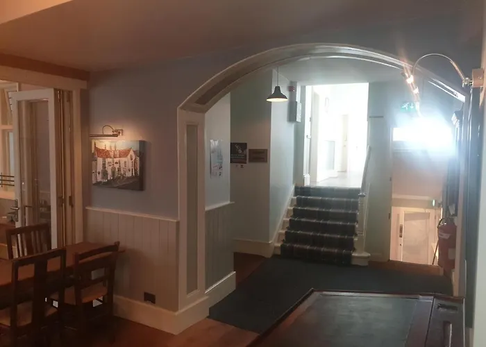 The Black Swan 3* Pickering