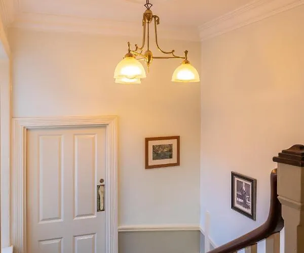 The Black Swan Hotel