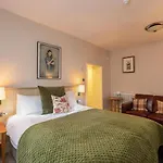 The Black Swan Pickering